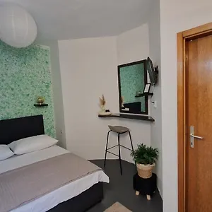 Nina , Kaštel Štafilić Croacia